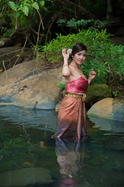 Thailändische Kleidungsmode — Stockfoto