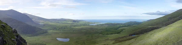 Vista Panorámica Las Montañas Camino Los Cerezos Condado Kerry Irlanda —  Fotos de Stock