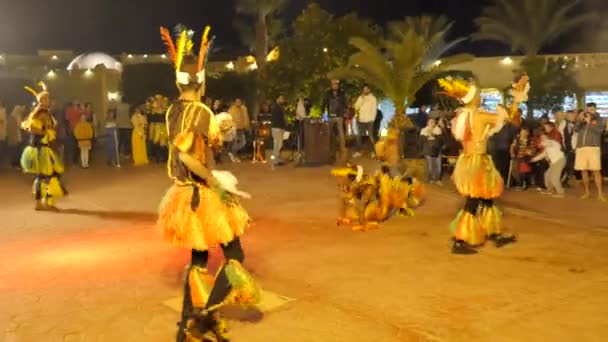 Bailes en el estilo africano — Vídeos de Stock