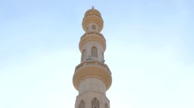 Müslüman Camii yakınında kule