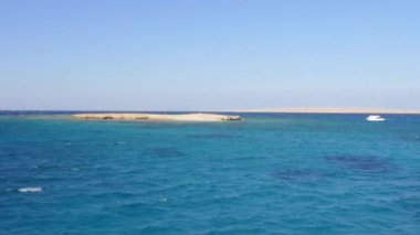 İki Sandy Adaları yata