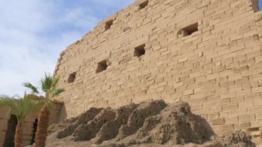 Eski Harap Binanın Düşük Açı Görünümü