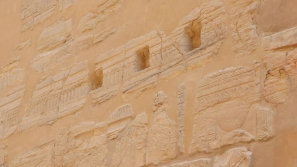 Zerstörtes Fresko in Karnak — Stockvideo