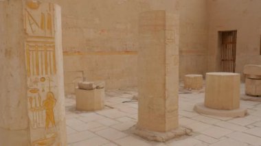 Tapınağın İç Salonu