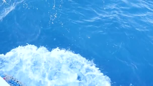 Vagues de rupture des navires de croisière — Video