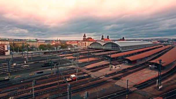 Timelapse Felett Prágai Vasúti Pályaudvar Forgalom November 2015 — Stock videók