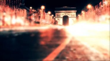 Fransa, Paris, 28 Kasım 2018 - Arch De Triomphe ve Champs Elysees Gece Trafiği, Zaman Hızı.