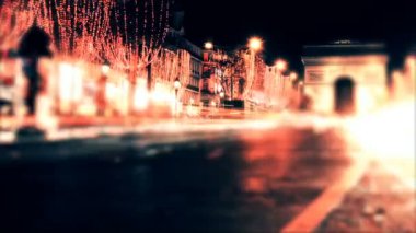 Fransa, Paris, 28 Kasım 2018 - Arch De Triomphe ve Champs Elysees Gece Trafiği, Zaman Hızı.