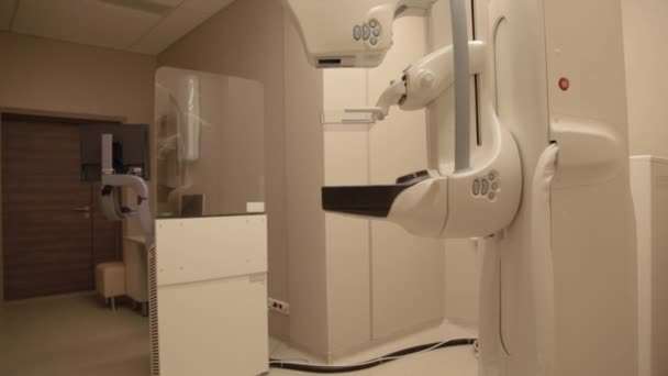 Маммограмма в больнице — стоковое видео
