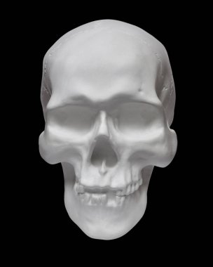 Siyah arkaplanda insan kafatası