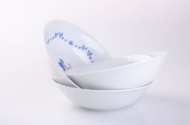 kase ya da arka plan üzerinde seramik tabak.