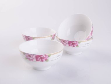 kase ya da arka plan üzerinde seramik tabak.