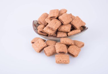 bir arka plan üzerinde krem çikolata çerez ya da bisküvi dolu.