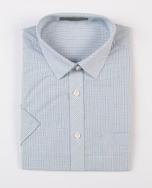 gömlek erkekler için bir arka plan üzerinde katlanmış.