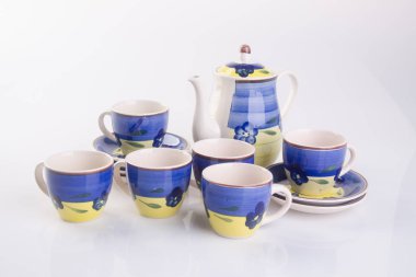 arka plan üzerinde çay seti veya antik porselen çay seti.