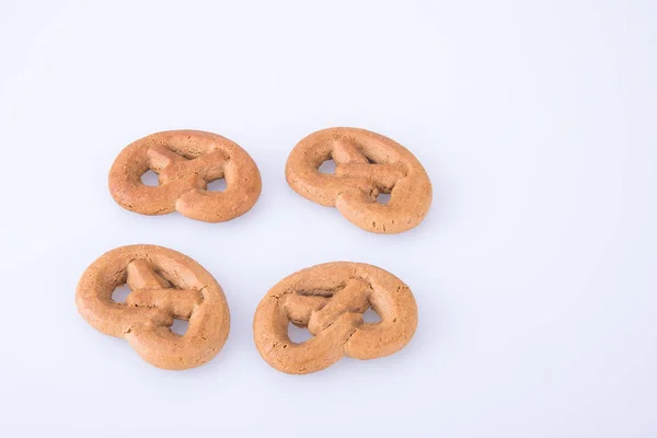 Galleta o galleta pretzel sobre un fondo . —  Fotos de Stock