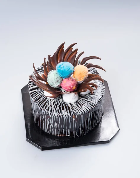 Κέικ ή παγωτό κρέμα τούρτα γενεθλίων σε φόντο. — Φωτογραφία Αρχείου