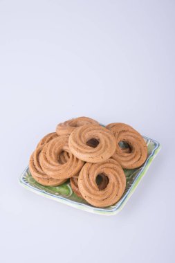 tanımlama bilgisi veya zil bir arka plan üzerinde bisküvi.