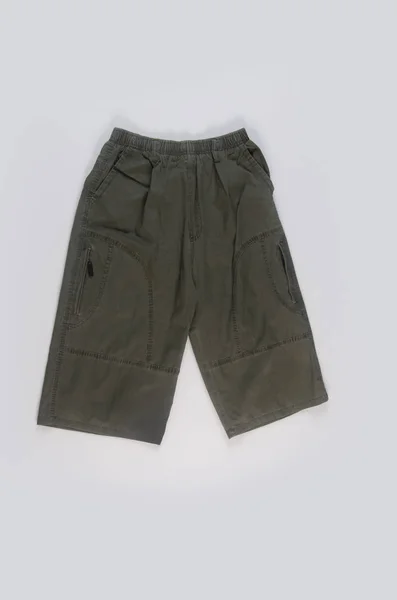 Broek of man shorts op een achtergrond. — Stockfoto