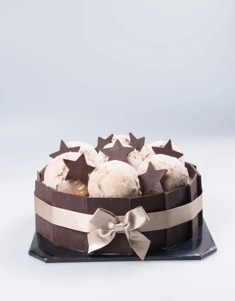 Taart of cake van de kindverjaardag ijs op achtergrond. — Stockfoto