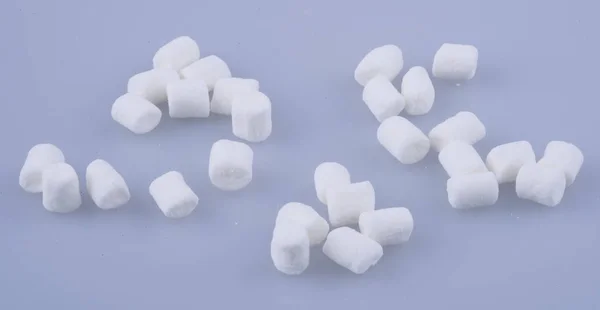 Marshmallows eller mini marshmallows på bakgrund. — Stockfoto