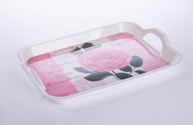 tepsi veya bir arka plan üzerinde boş plastik tepsi.