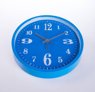 bir arka plan üzerinde saat veya duvar saati.