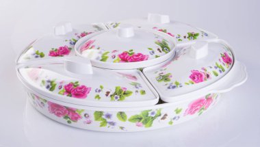 Gıda konteyner veya plastik gıda saklama kapları.