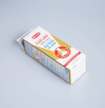 Singapur - 10 Ağustos 2016: Rich'in altın etiket Pasta krema ve d