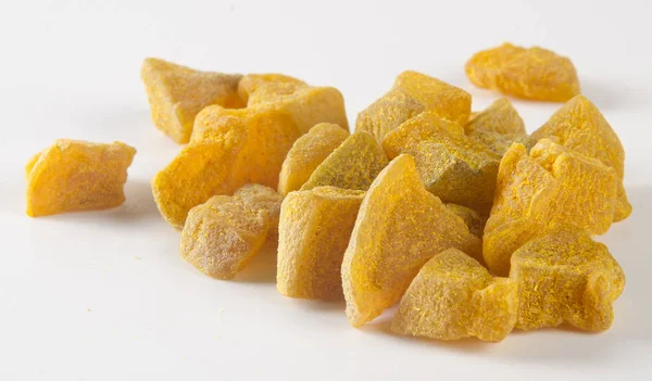 meyve ya da arka planda kuru zencefil korunmuş.