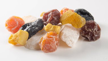 meyve ya da korunmuş mix meyve arka planda korunmuş.