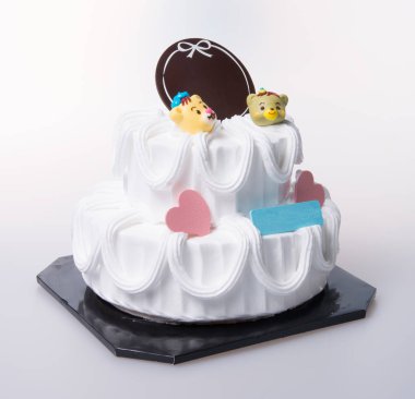 kek veya bir arka plan üzerinde doğum günü pastası.