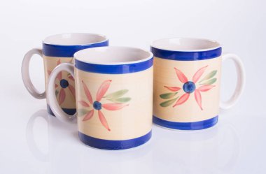 fincan ya da arka planda seramik kupa.