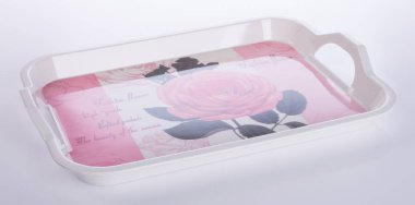 tepsi veya bir arka plan üzerinde boş plastik tepsi.