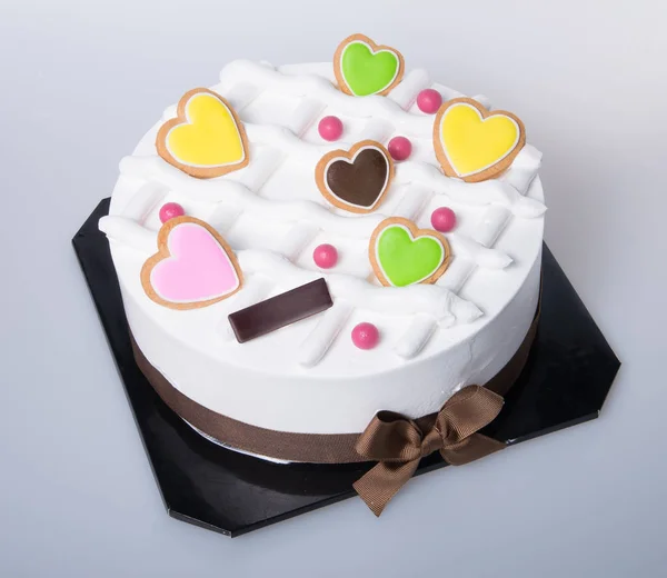 Gâteau pour la Saint Valentin ou gâteau à la crème glacée . — Photo