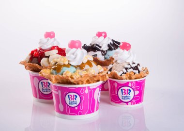 Singapur - 25 Ağustos 2015 Baskin Robbins dondurma.