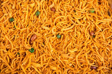 murukku veya geleneksel Hint snack chakli ve chakali backgr üzerinde