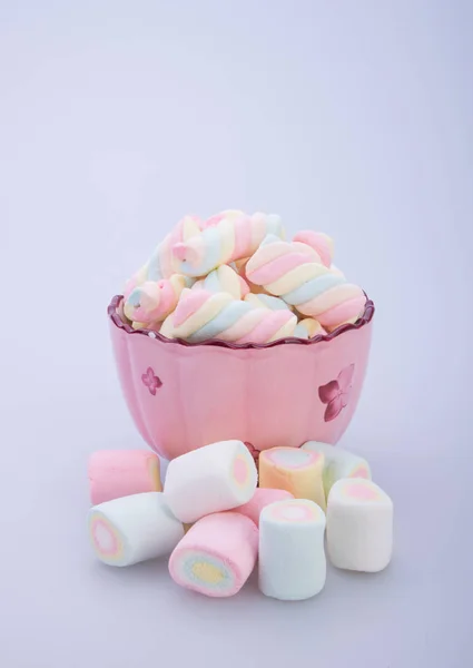 Marshmallows eller marshmallows godis på bakgrunden. — Stockfoto