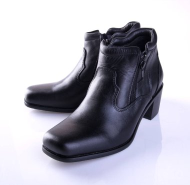 Ayakkabı veya bir arka plan üzerinde siyah renkli Bayan Ayakkabı.