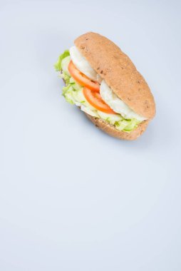 sandviç ya da lezzetli yumurtalı sandviç arka plan üzerinde.