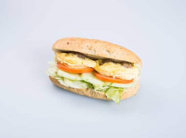 sandviç ya da lezzetli yumurtalı sandviç arka plan üzerinde.