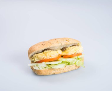 sandviç ya da lezzetli yumurtalı sandviç arka plan üzerinde.