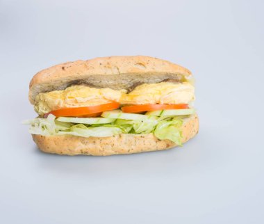 sandviç ya da lezzetli yumurtalı sandviç arka plan üzerinde.