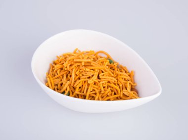 murukku veya geleneksel Hint snack chakli ve chakali backgr üzerinde