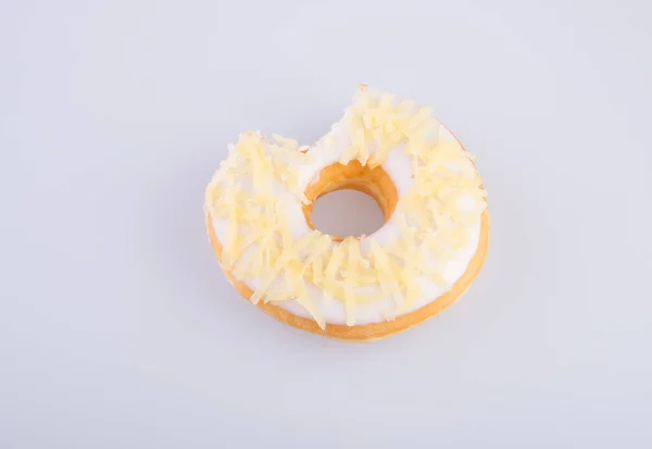 Donut ou saboroso donut no fundo . — Fotografia de Stock