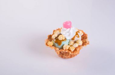 dondurma kaşık veya karışık dondurma kaşık toz dondurma arka plan üzerinde