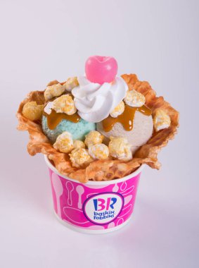 Singapur - 25 Ağustos 2015 Baskin Robbins dondurma.