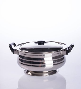 saklama kapları ya da paslanmaz çelik gıda kapları bir backgrou üzerinde