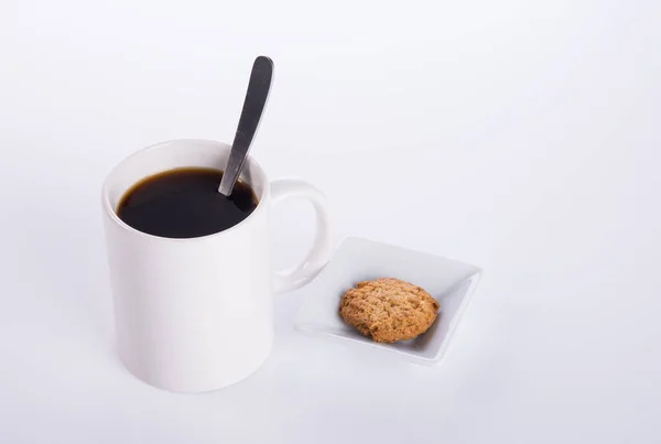 Café ou café com biscoitos no fundo . — Fotografia de Stock