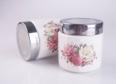 Seramik gıda konteyner arka plan üzerinde veya gıda kabı.